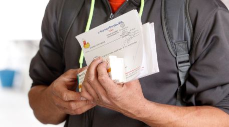 El gobierno federal no está planificando cómo surtir las recetas de los pacientes, sino una salida fácil de un problema que se agravó en el sexenio de Andrés Manuel López Obrador. EL INFORMADOR/ARCHIVO