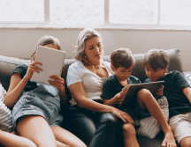 También se están desarrollando nuevas herramientas para que las aplicaciones ofrezcan experiencias más apropiadas para cada edad. CANVA