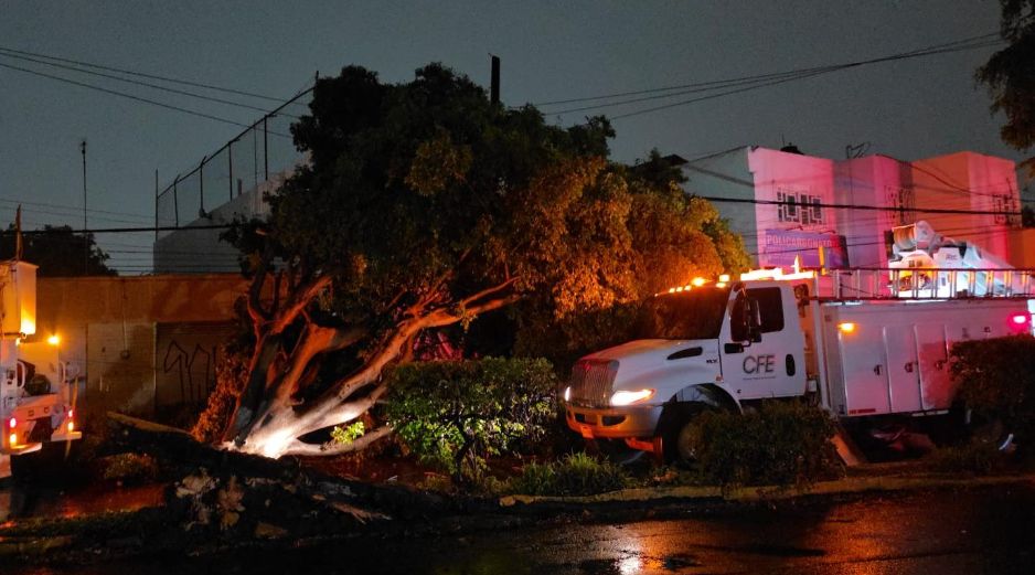 Zapopan fue uno de los municipios más afectados en sus vialidades tras la reciente lluvia que cubrió a diversas colonias de la ZMG. ESPECIAL