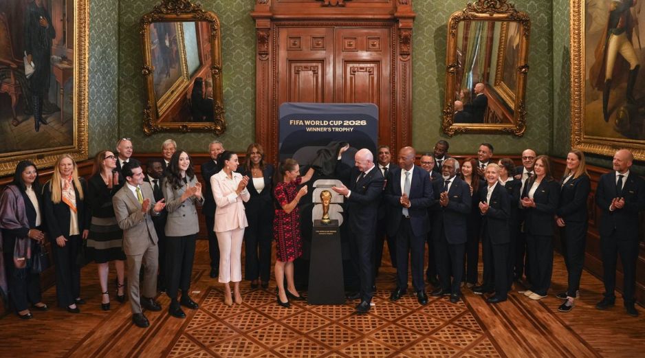 La Presidenta Claudia Sheinbaum se mostró emocionada con la revelación de la Copa. X/Claudiashein