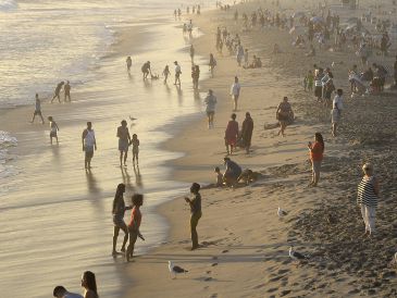 La NOAA declara oficialmente la formación de "El Niño" cuando las temperaturas en el Pacífico ecuatorial se mantienen 0.5 grados centígrados por encima del promedio durante varios meses consecutivos. EFE / ARCHIVO