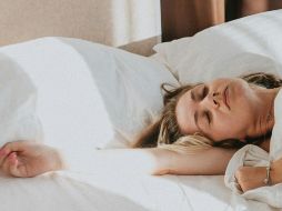 Especialistas te explican cómo descansar correctamente para evitar malestares. ESPECIAL / UNSPLASH