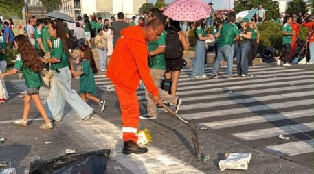El Gobierno de Guadalajara implementó un operativo permanente para atender los residuos generados durante la jornada mundialista. CORTESÍA/AYUNTAMIENTO DE GUADALAJARA 