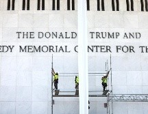El Centro Kennedy ya había eliminado el lunes pasado el nombre de Trump de su página web. EFE / J. Scalzo