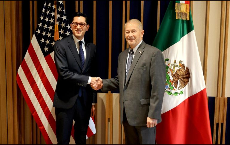 Roberto Velasco, secretario de Relaciones Exteriores, y Ronald Johnson, embajador de Estados Unidos en México. X/USAmbMex
