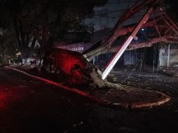 Las vialidades con mayor nivel de anegación de agua en Guadalajara fueron el paso a desnivel de 8 de Julio, con tres metros de altura; Isla Pantenaria y avenida Colón. ESPECIAL/Protección Civil y Bomberos de Zapopan