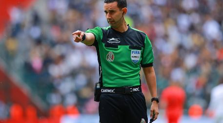 César Ramos Palazuelos fue designado por la FIFA para dirigir el partido entre Irán y Nueva Zelanda. IMAGO7