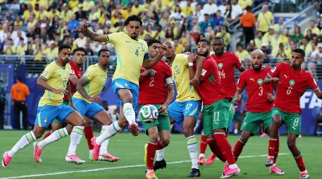 Brasil evitó la derrota gracias a Vinícius y Alisson, mientras Marruecos dejó escapar una victoria que mereció por su mejor funcionamiento. AFP.