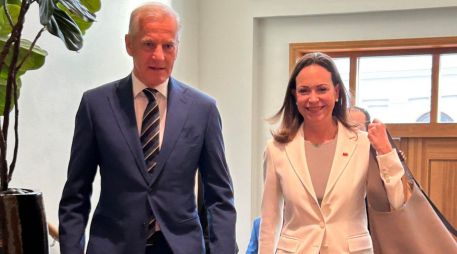 María Corina Machado en una reunión con el primer ministro noruego, Jonas Gahr Støre. EFE/Vocería Oficial de Venezuela