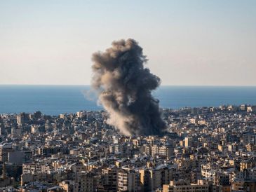 Este domingo, Israel lanzó nuevos ataques contra el barrio Dahye de Beirut, en el Líbano. EFE/E. Gutiérrez
