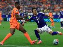 Con goles de gran factura y emociones hasta el final, Japón reaccionó dos veces para firmar un espectacular 2-2 ante Países Bajos. AFP.