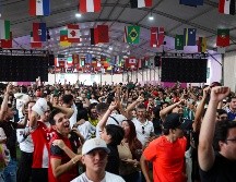Aficionados disfrutan el partido de Japón contra Países Bajos en el Public Viewing de Zapopan. EL INFORMADOR / J. ACOSTA