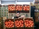 El jitomate fue uno de los productos agropecuarios que ayudó a contener la inflación en mayo. AFP