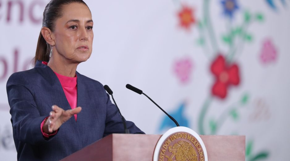 Claudia Sheinbaum consideró que los altos precios de los boletos y las dificultades de acceso para una parte de la población deben llevar a una reflexión dentro del fUtbol internacional y de los organismos que lo regulan. EFE / M. Guzmán
