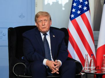 Donald Trump recurrió a su red social para hacer una aclaración importante sobre Irán. EFE/L. Marin