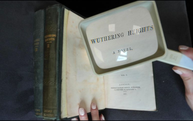 La única novela de Emily Brontë venderá ejemplares estimados entre 540 mil y 810 mil dólares estadounidenses. AP/K.Cheung