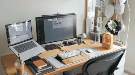 La transición temporal hacia el home office y la suspensión de clases vespertinas también está reconfigurando la dinámica comercial en los barrios ambas ciudades sedes mundialistas. CANVA