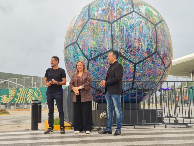 El Balón Monumental envía un mensaje de creatividad y capacidad al mundo. EL INFORMADOR/R. Bobadilla&nbsp;
