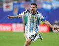 Lionel Messi firma una noche histórica en su último Mundial. XINHUA.