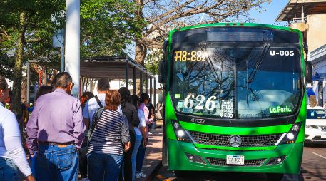 Algunas rutas de transporte público cambiarán sus recorridos hoy de forma momentánea, principalmente en avenida Vallarta y la Glorieta de la Minerva. EL INFORMADOR/J. Acosta