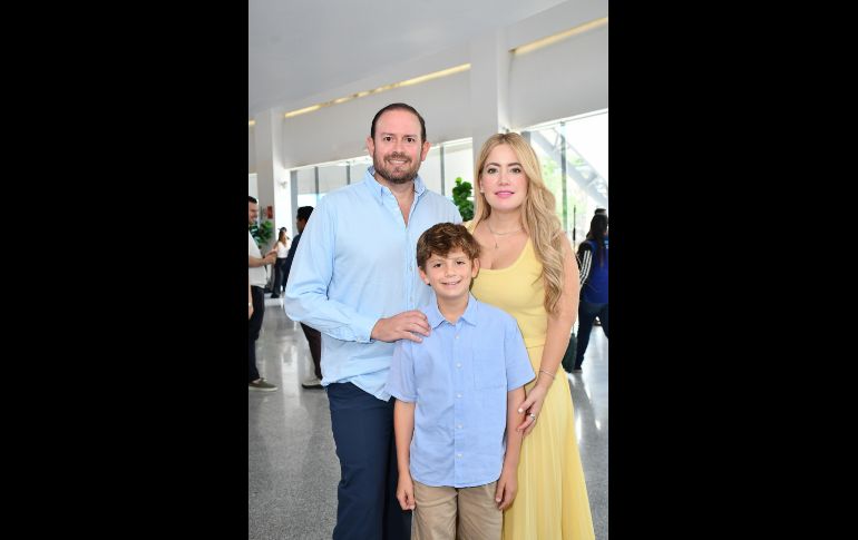 Juan Pablo Carrillo, Juan Pablo Carrillo Orendain e Ivonne Orendain. GENTE BIEN JALISCO / Revista del 19 de junio 2026