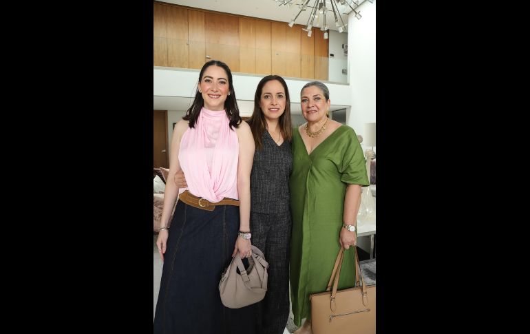 Carlota Pérez, Doris Rubio e Hilda Padilla. GENTE BIEN JALISCO / C. Jimeno