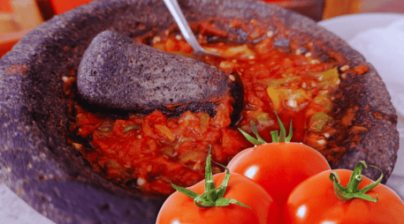 La decisión final sobre qué método utilizar en la cocina depende enteramente del objetivo gastronómico específico y de las necesidades nutricionales particulares. ESPECIAL / CANVA