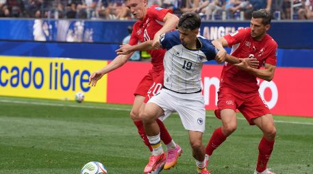 Con este triunfo, Suiza suma tres puntos clave y se coloca como líder del Grupo B, a espera del partido entre Canadá y Qatar. EFE / O. Alonso
