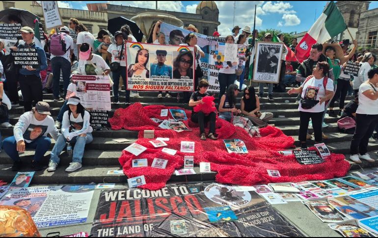 Centro Histórico de Guadalajara se llena de colectivos de búsqueda este jueves 18 de junio. EL INFORMADOR / M. HERNÁNDEZ