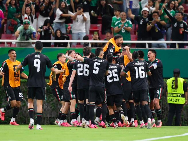 Con gol de Luis Romo y una atajada salvadora de Raúl Rangel, el Tri selló su clasificación como primer lugar de grupo. EL INFORMADOR/ A. NAVARRO.