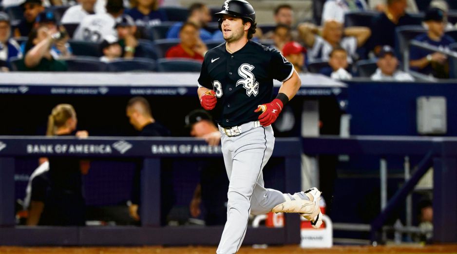 Andrew Benintendi dio la victoria a Chicago con un grand slam. AP
