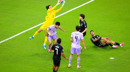 Luis Romo aprovechó un balón suelto por Kim Seung-Gyu para disparar a bocajarro y anotar el gol del partido. EL INFORMADOR/J. Acosta