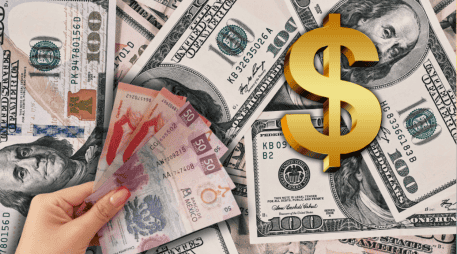Debido a factores como la oferta y la demanda, además de eventos globales, la cotización del dólar puede fluctuar a lo largo del día. ESPECIAL/Canva EL INFORMADOR