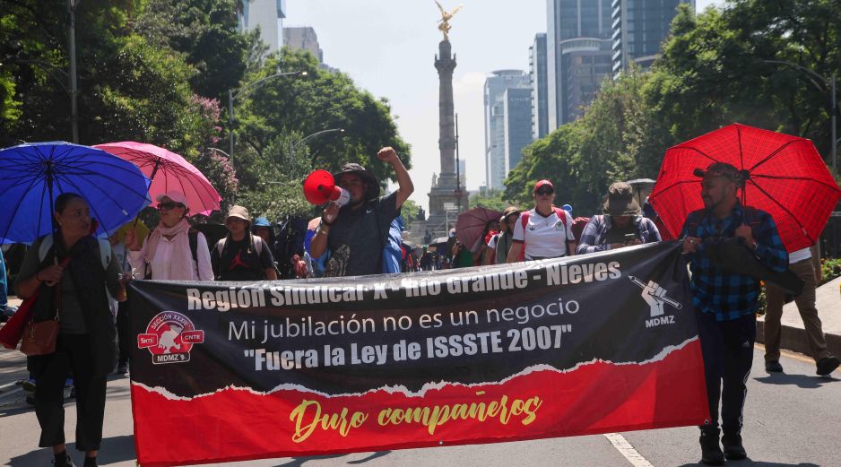 Este viernes 19 de junio en CDMX se llevará a cabo la marcha de los integrantes de la Coordinadora Nacional de Trabajadores de la Educación (CNTE). SUN / ARCHIVO