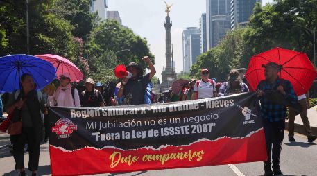 Este viernes 19 de junio en CDMX se llevará a cabo la marcha de los integrantes de la Coordinadora Nacional de Trabajadores de la Educación (CNTE). SUN / ARCHIVO