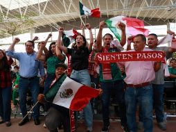 Mery Pozos acompañó a más de mil personas que se reunieron para apoyar a la Selección Mexicana, ESPECIAL