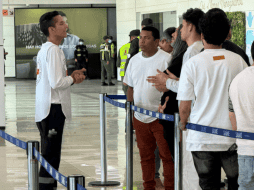 Los repatriados llegaron al Aeropuerto Internacional Simón Bolívar de Maiquetía, que sirve a Caracas, y fueron recibidos con los 