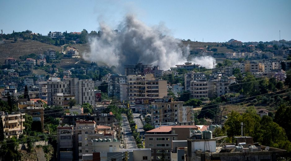 Las miradas están puestas en el sur del Líbano, donde hoy han continuado los bombardeos israelíes. EFE / E. GTIÉRREZ