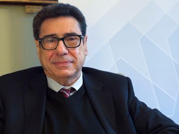 El nobel de Economía sostuvo también que el mundo no necesita milmillonarios. EFE/ARCHIVO