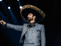 El cantante jalisciense ofrecerá un espectáculo masivo que reunirá a miles de personas en el corazón de la ciudad, en medio de las actividades culturales organizadas durante el Mundial 2026. FACEBOOK  / ALEJANDRO FERNÁNDEZ