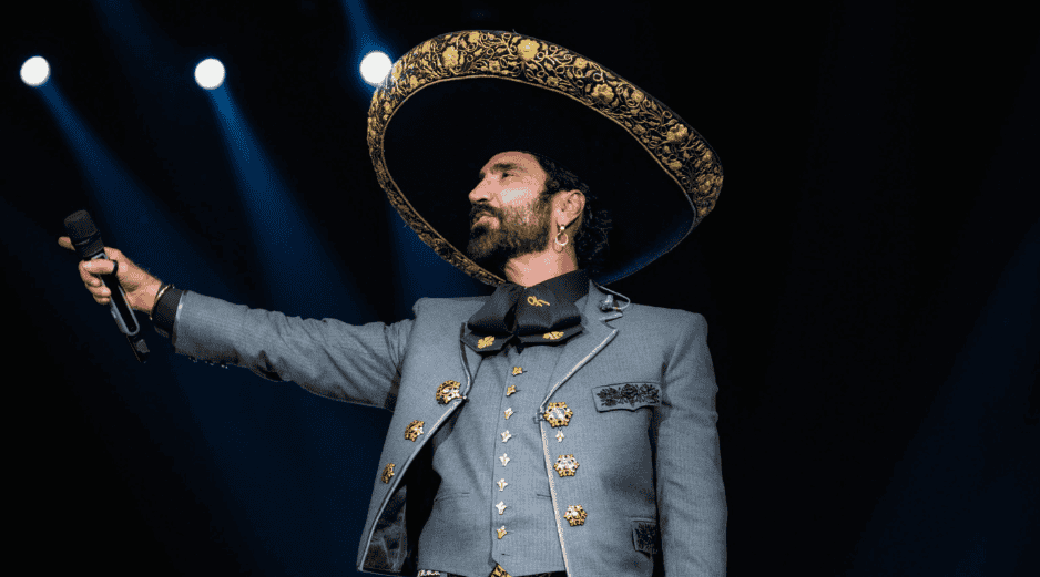 El cantante jalisciense ofrecerá un espectáculo masivo que reunirá a miles de personas en el corazón de la ciudad, en medio de las actividades culturales organizadas durante el Mundial 2026. FACEBOOK  / ALEJANDRO