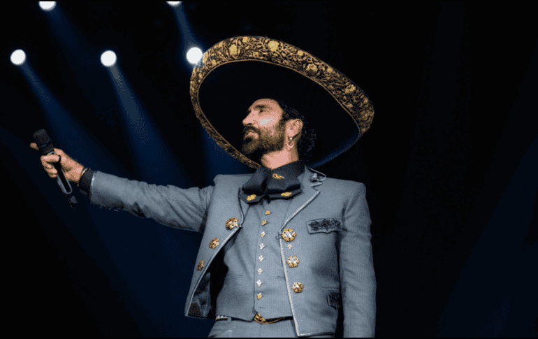 El cantante jalisciense ofrecerá un espectáculo masivo que reunirá a miles de personas en el corazón de la ciudad, en medio de las actividades culturales organizadas durante el Mundial 2026. FACEBOOK  / ALEJANDRO