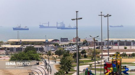 El nuevo cierre del estrecho de Ormuz ocurre casi una semana después de que Irán y Estados Unidos alcanzaran un acuerdo provisional para poner fin a la guerra en todos los frentes, incluido el Líbano. EFE/ Agencia Iraní ISNA