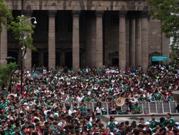 A través de sus redes sociales oficiales, la organización informó que este sábado el espacio abrirá sus puertas a las 11:00 de la mañana debido a las condiciones meteorológicas registradas en la ciudad. AFP / ARCHIVO