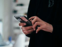 A partir del 1 de julio de 2026, comenzará la suspensión gradual y obligatoria de los servicios para aquellas líneas que no hayan completado el trámite de vinculación. UNSPLASH / J. LEUPE