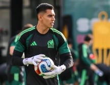 Además de las atajadas, Rangel también destaca en su juego con los pies. EL INFORMADOR / A.NAVARRO