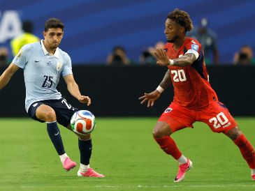 El gol no llegó para los sudamericanos, que terminaron el encuentro con la sensación de haber dejado escapar una victoria clave. EFE.