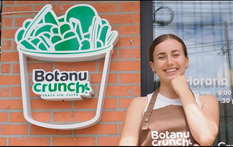 De una necesidad personal nació BotanuCrunch, una marca que transforma vegetales horneados en botanas saludables. EL INFORMADOR/ A. Solís