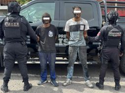 Los elementos de seguridad estatales localizaron a dos hombres que intentaron robar un banco en El Salto, quienes intentaron escapar por la azotea. ESPECIAL