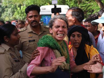 Funcionarios indios señalaron que al menos 10 personas fueron rescatadas de Lucknow. AP/S. Kumar